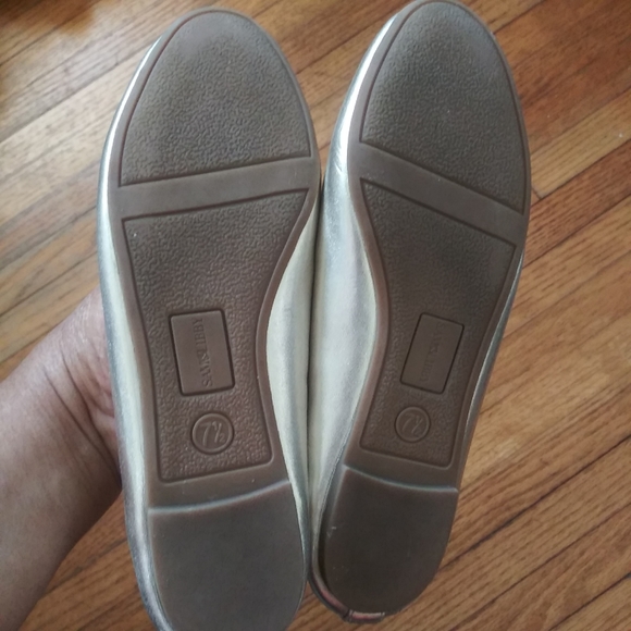 Sam & Libby Women's Scalloped Rose Gold Ballet Flats Size 7 1/2 - Picture 4 of 4